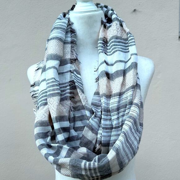 Aeropostale Scarf NWT - Picture 1 of 2